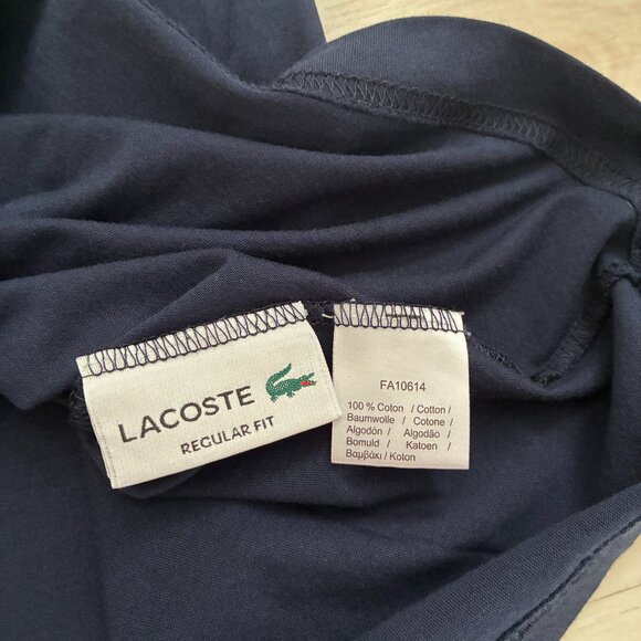 Lacoste Men's Navy-Blue Pima Cotton V-Neck T-Shirt Size 7 (2XL) (NWOT) - Picture 3 of 5